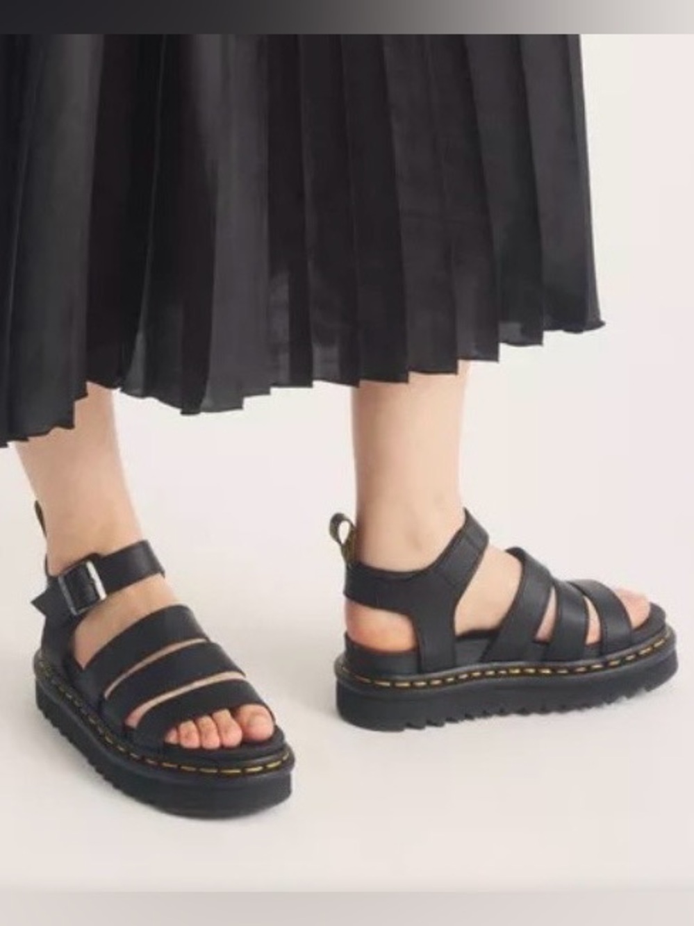 Dr. Martens Docs Blaire Sandals Black Women’s Size 7 Chunky Platform New w/o Box